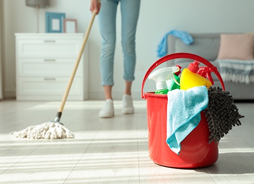 10 productos de limpieza imprescindibles para un hogar reluciente