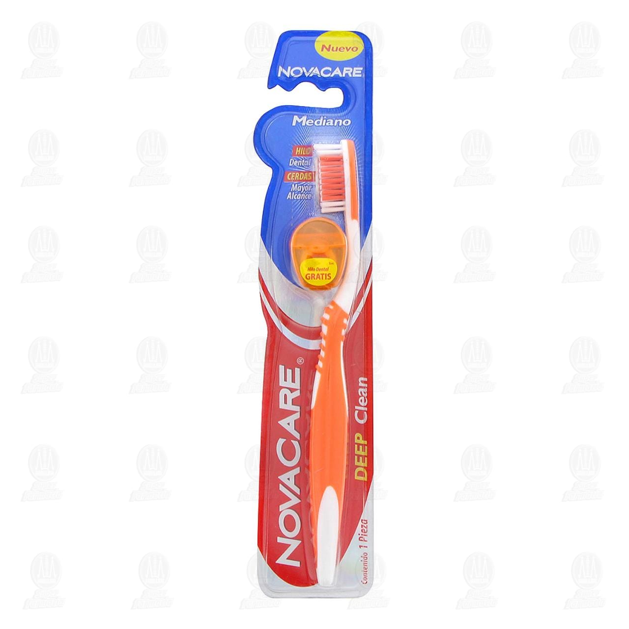 Imagen para Cepillo dental Novacare Deep Clean, tamaño mediano, con cerdas de mayor alcance y mango anti-derrapante para un manejo cómodo. Contiene 2 piezas (1 cepillo dental y 1 hilo dental gratis de 5 metros).